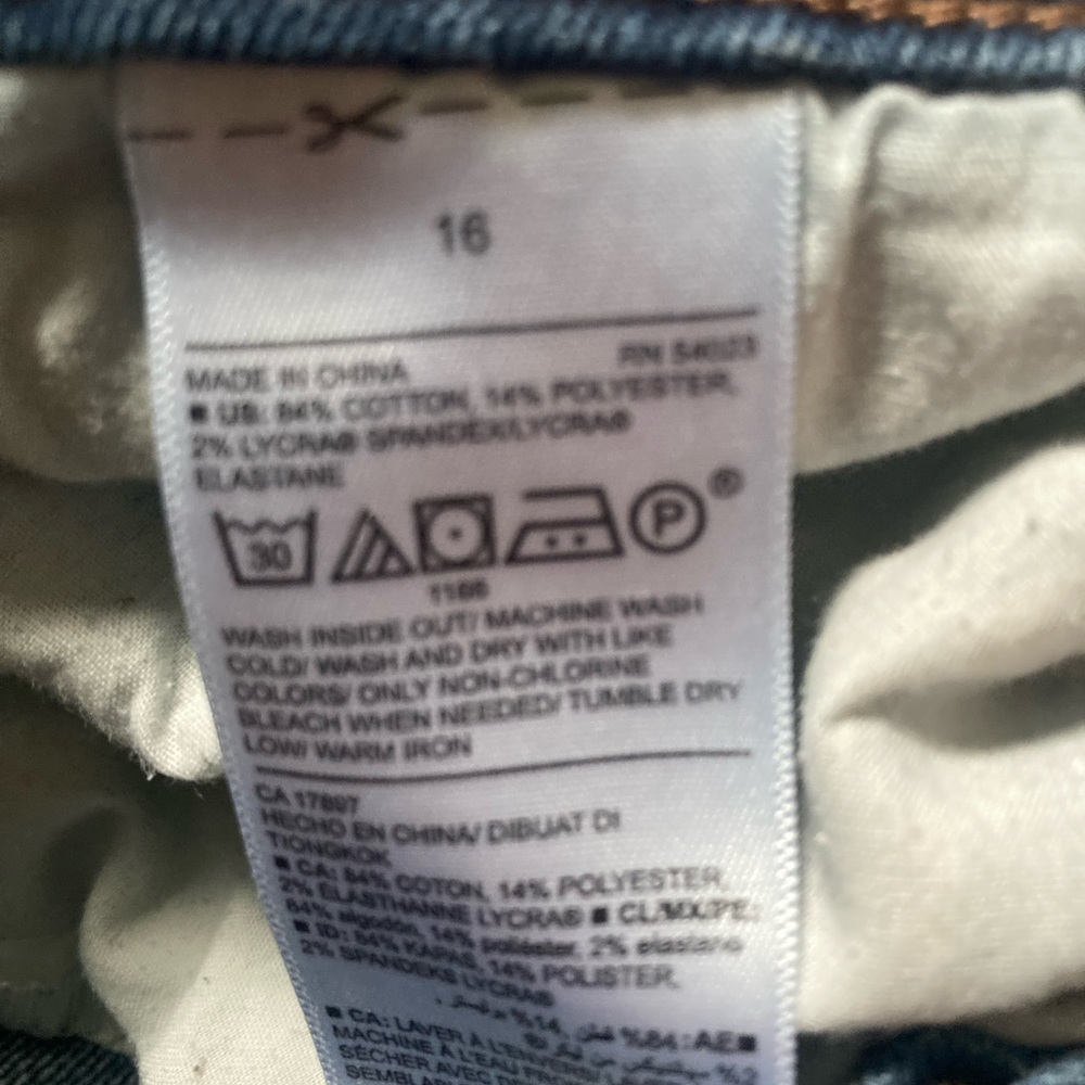 Old Navy curvy mid rise boot cut jeans - Picture 2 of 5